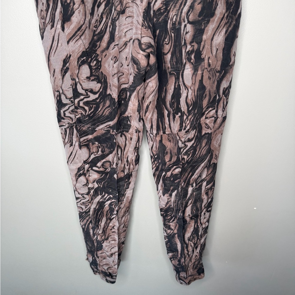 Aritzia Wilfred 100% Silk Marble Printed Jogger Pant - Picture 7 of 10